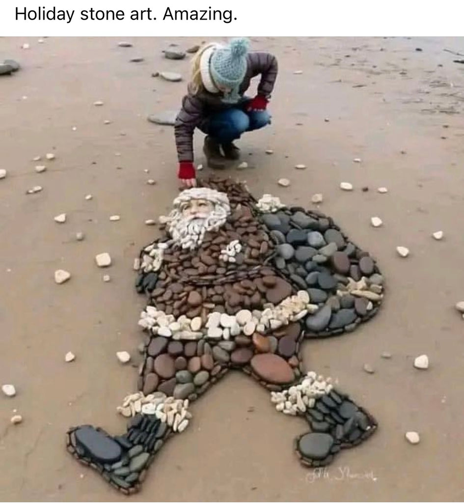 Amazing holiday beach stone art