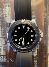 The Blackout Diver: Automatic Mechanical Wristwatch