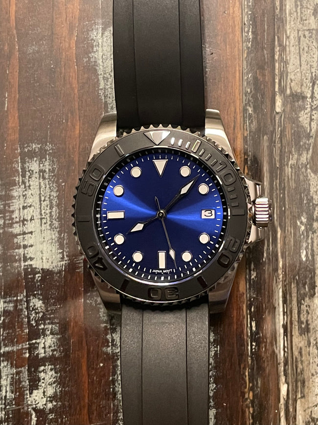 The Blue Solar Diver: Automatic Mechanical Wristwatch